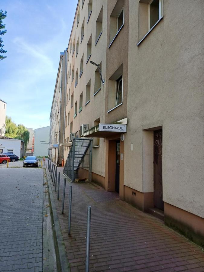 Ommpbooking Wspolna Lazienka Częstochowa Esterno foto